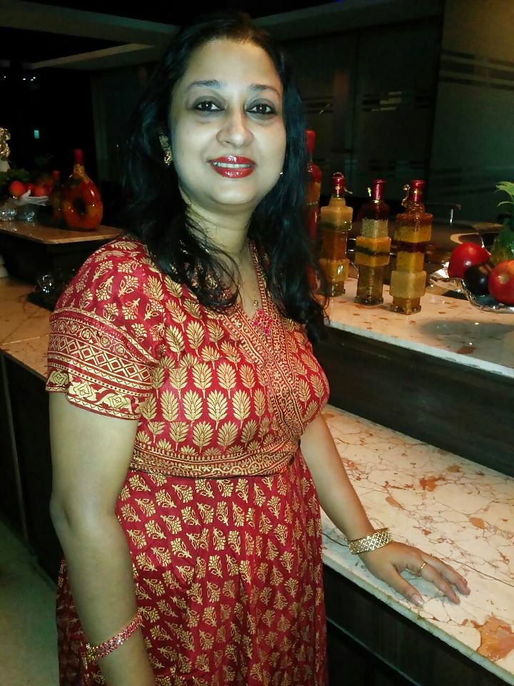 Sexy Indian Moms (never seen in internet before) #40871480