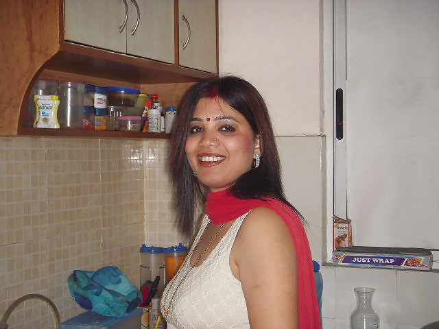 Sexy Indian Moms (never seen in internet before) #40871553