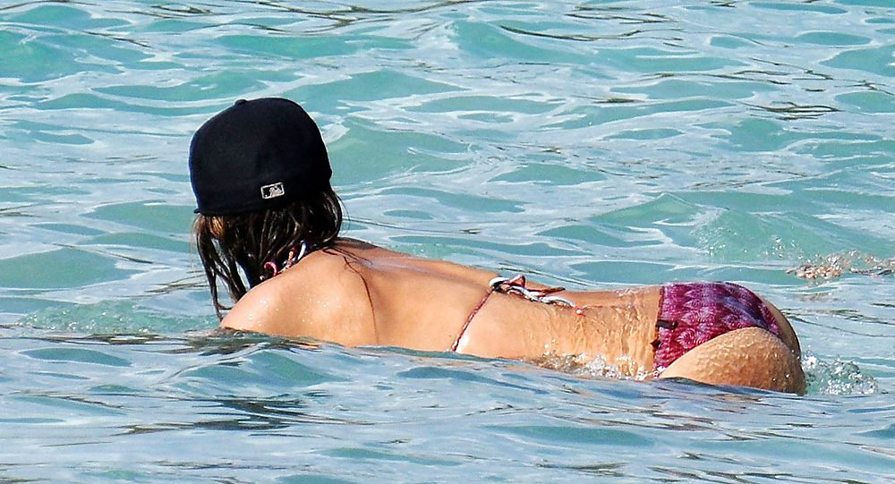 Jessica alba playa
 #37635255