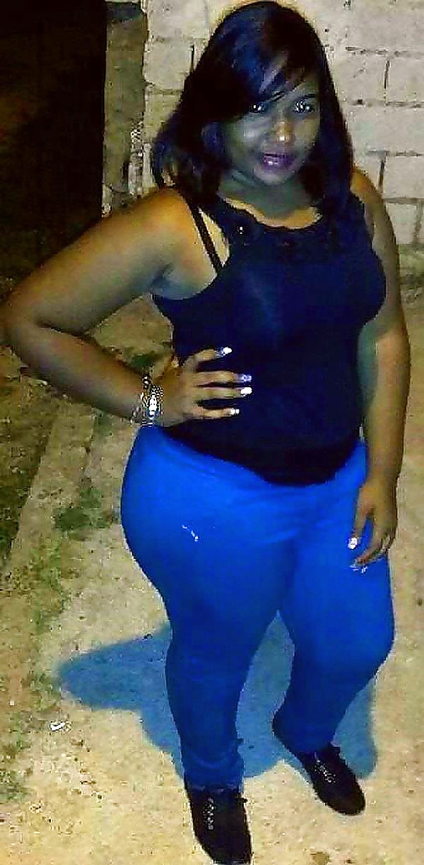 Una ragazza dominicana chiamata tania v.
 #29852753