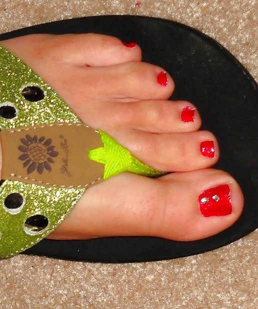Toes 0 (by tm) #24459218