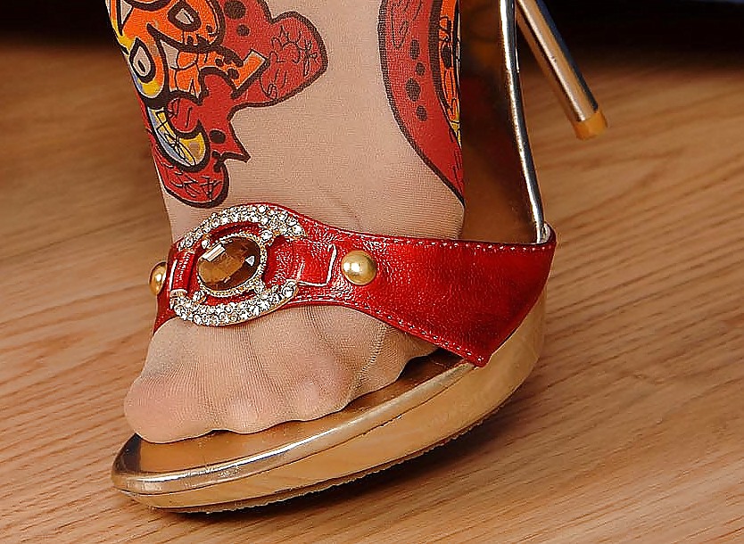 Toes 0 (by tm) #24459303