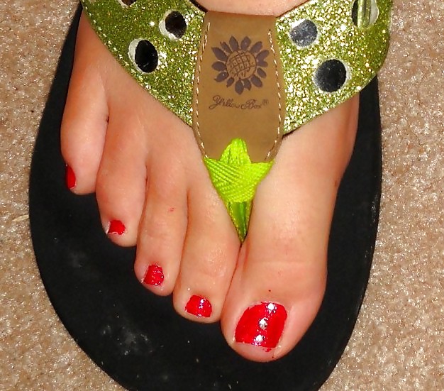 Toes 0 (by tm) #24459321