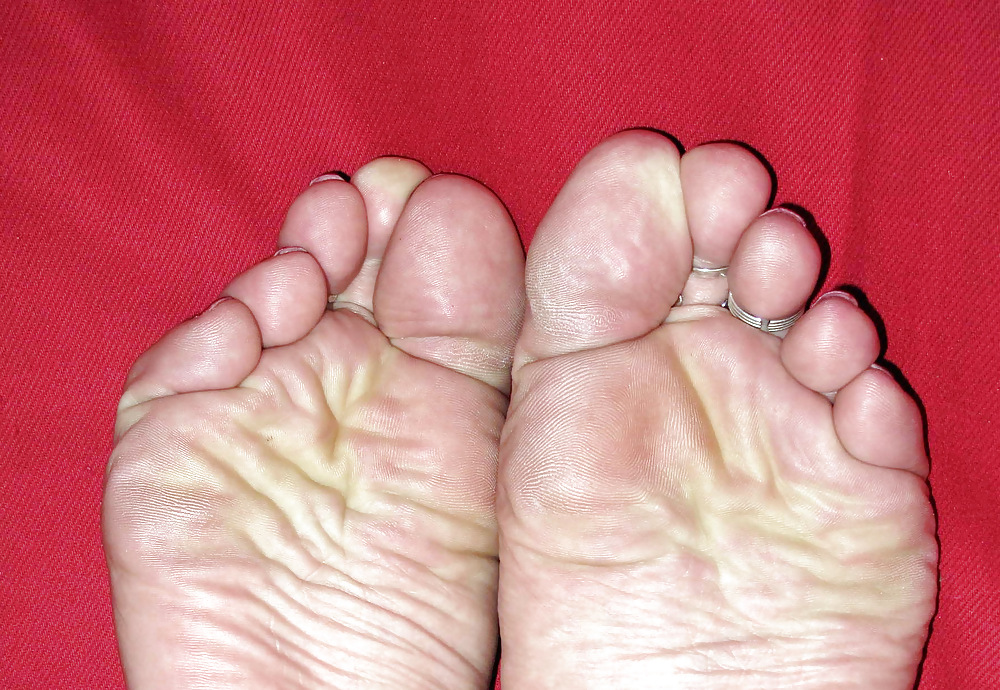 Toes 0 (by tm) #24459342
