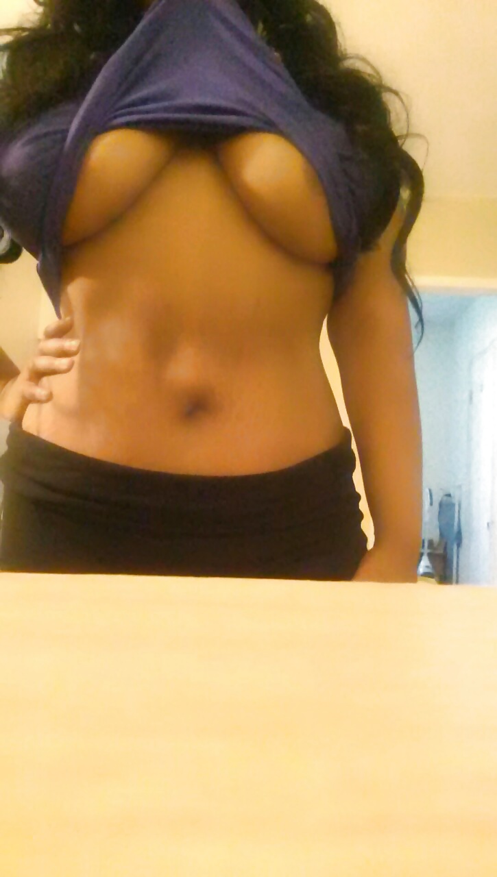 アリーヤ
 #41128727