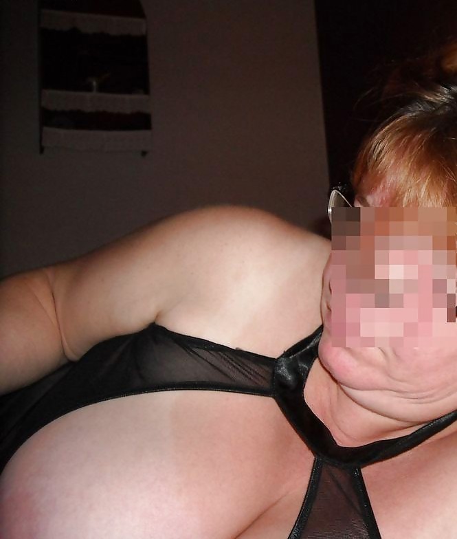 Sexy en traje negro
 #36867749