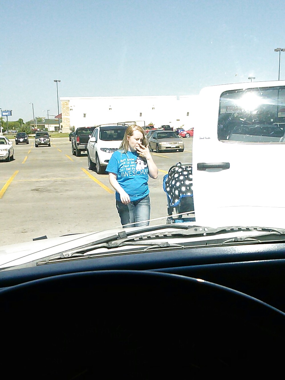 CANDID PIC SNAP2 #24100670