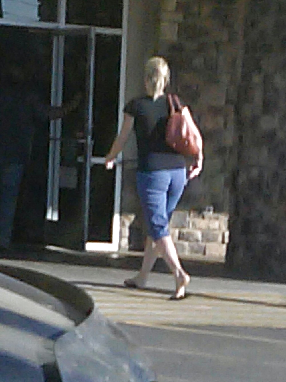 CANDID PIC SNAP2 #24100692