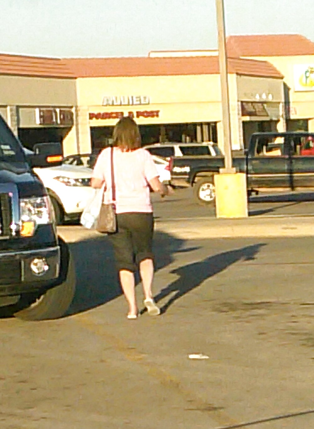 CANDID PIC SNAP2 #24100702