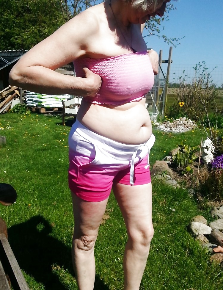 Showing my tits in the garden #29472758