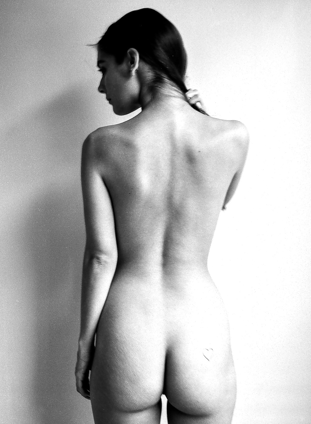 Caitlin stasey dai vicini topless pic
 #29056684