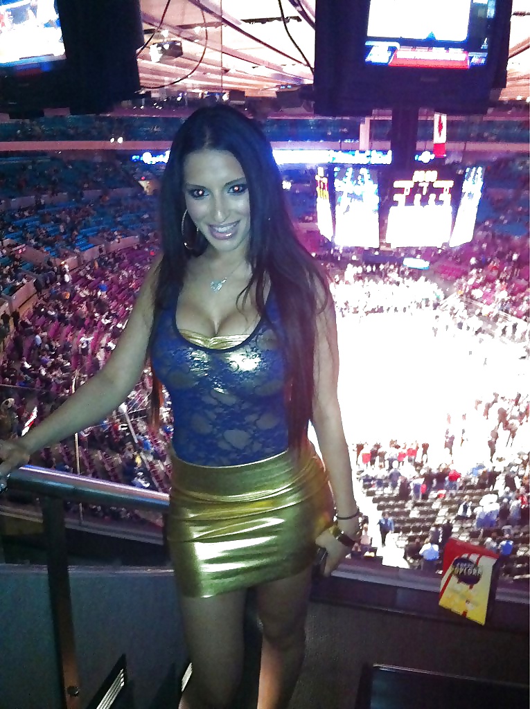 Tehmeena Afzal #39635984