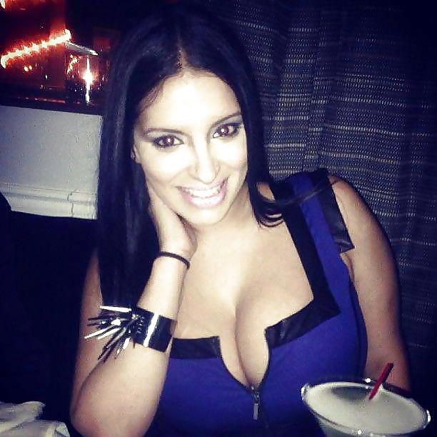 Tehmeena Afzal #39635986