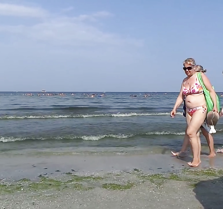 Spy sexy madura playa verano rumano
 #40554340
