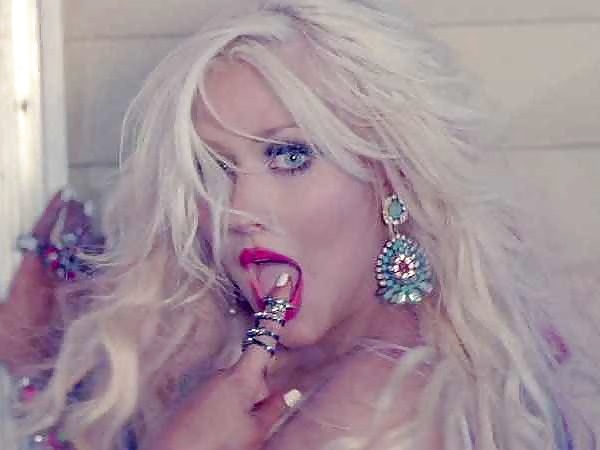 Christina Aguilera #37398610