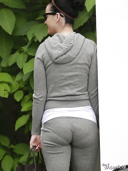 Pawgs, vpl's and fat asses in general #32735130