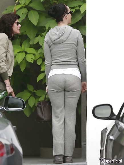 Pawgs, vpl's and fat asses in general #32735133