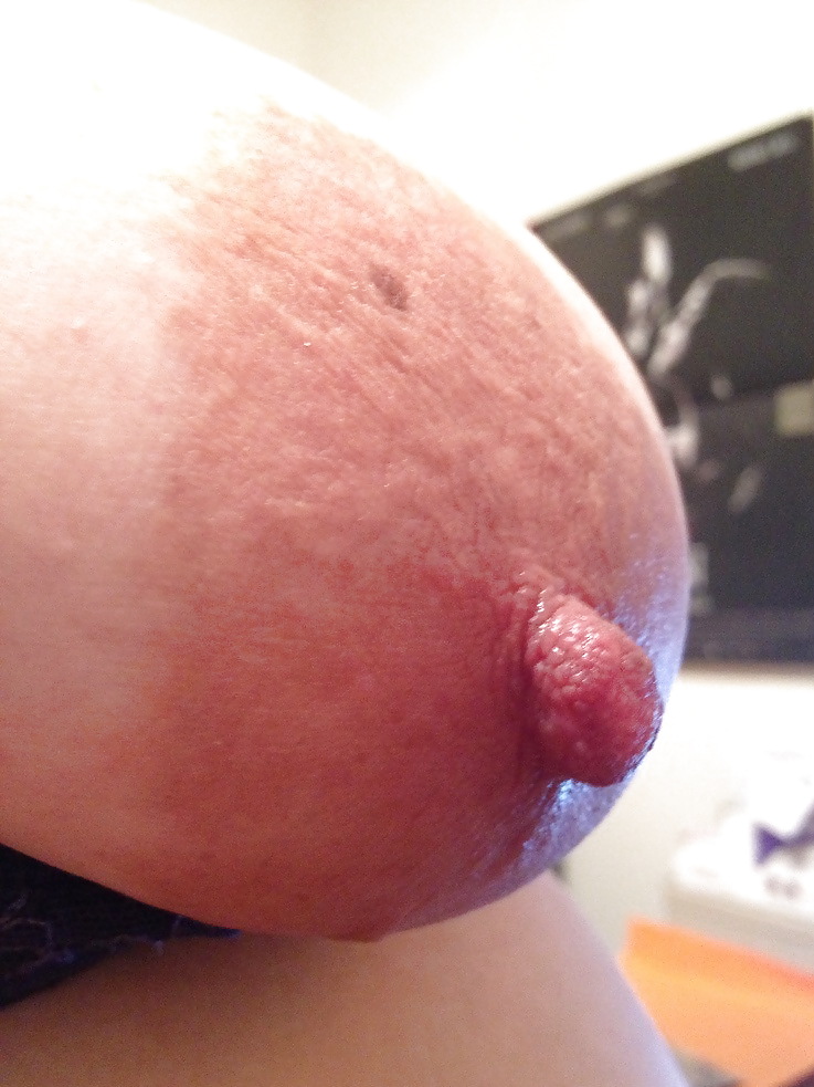 Mature tits and big  halos around the nipples! Amateur! #37355851