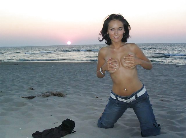 Esposas y chicas de la red
 #40062368