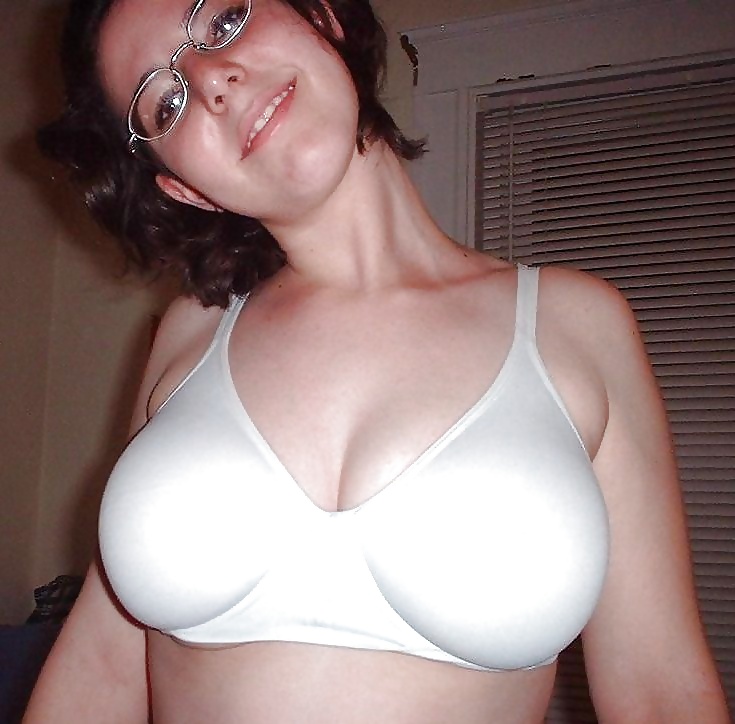 Femme du net 2
 #29976873