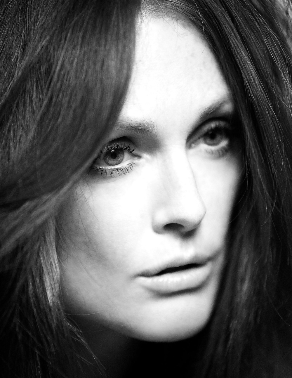 Julianne Moore (HQ) #34485641