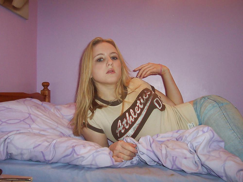 Amateur Teen Blonde in Bedroom #23033745