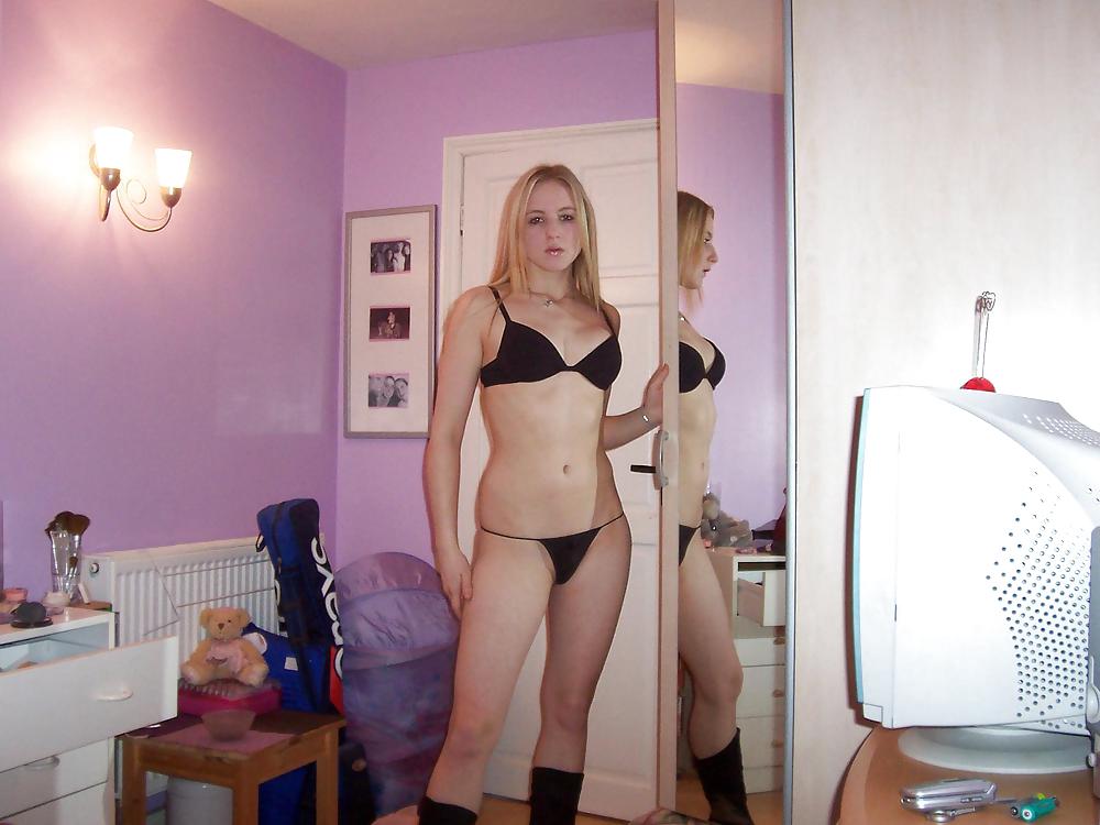 Amateur Teen Blonde in Bedroom #23033765