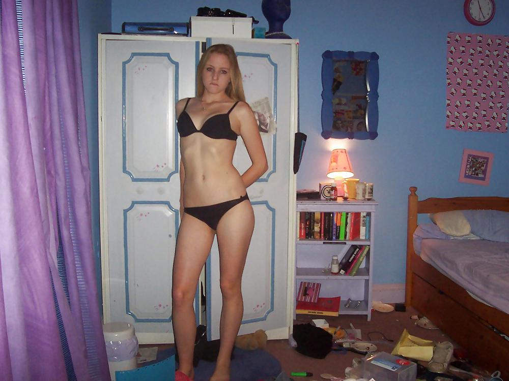 Amateur Teen Blonde in Bedroom #23033774