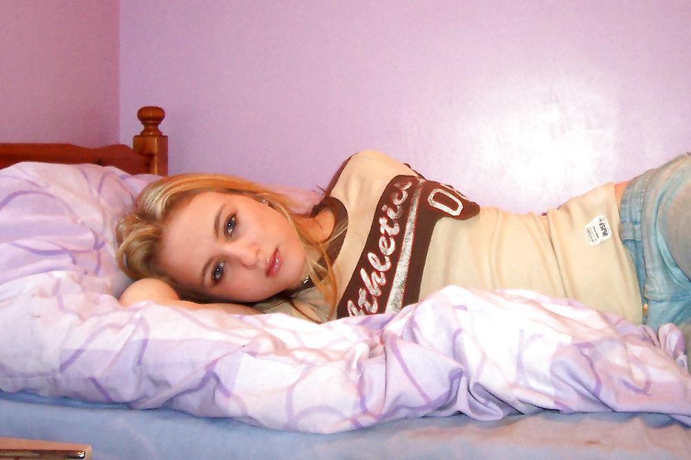 Amateur Teen Blonde in Bedroom #23033857