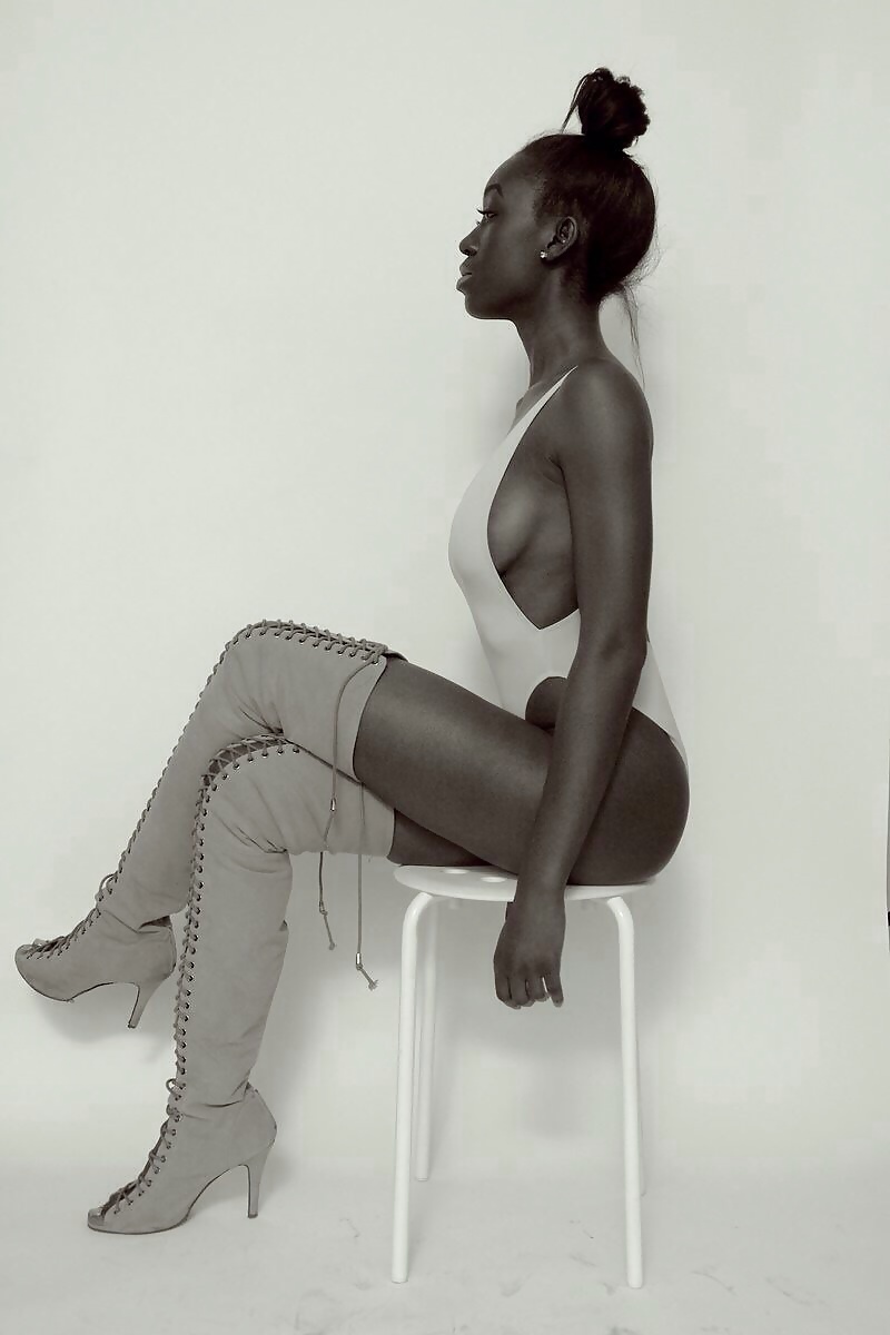 B&w delicioso # 8
 #34093216