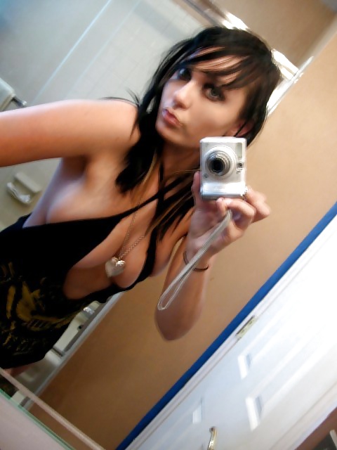 Goth Amateur #31254328