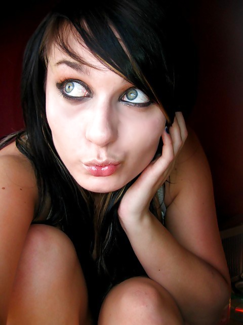 Goth Amateur #31254434