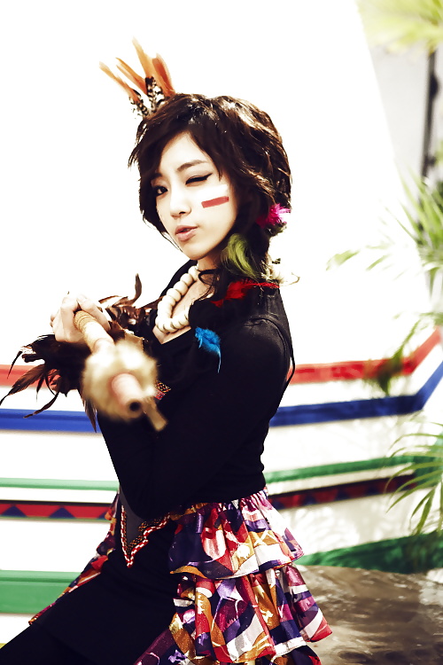 ウンジョン(T-ARA)
 #32561471