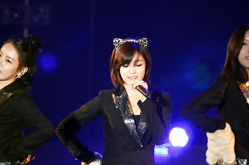 ウンジョン(T-ARA)
 #32561520