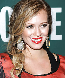 Hilary Duff #24993950