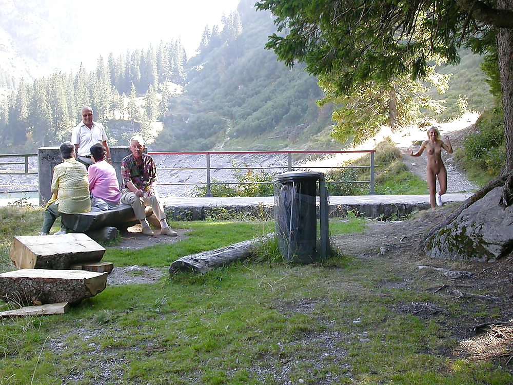 Fille Nudiste En Vacances, En Suisse Partie 2 - Nc #35223868