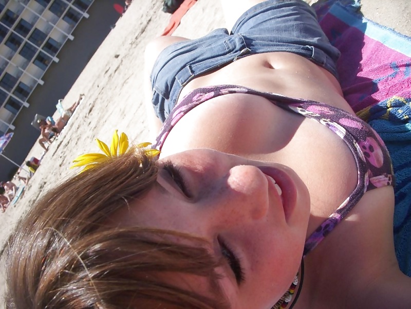 Adolescentes
 #25799510