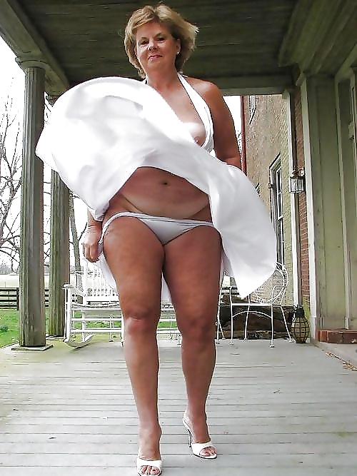 Put the B in BBW #27012225
