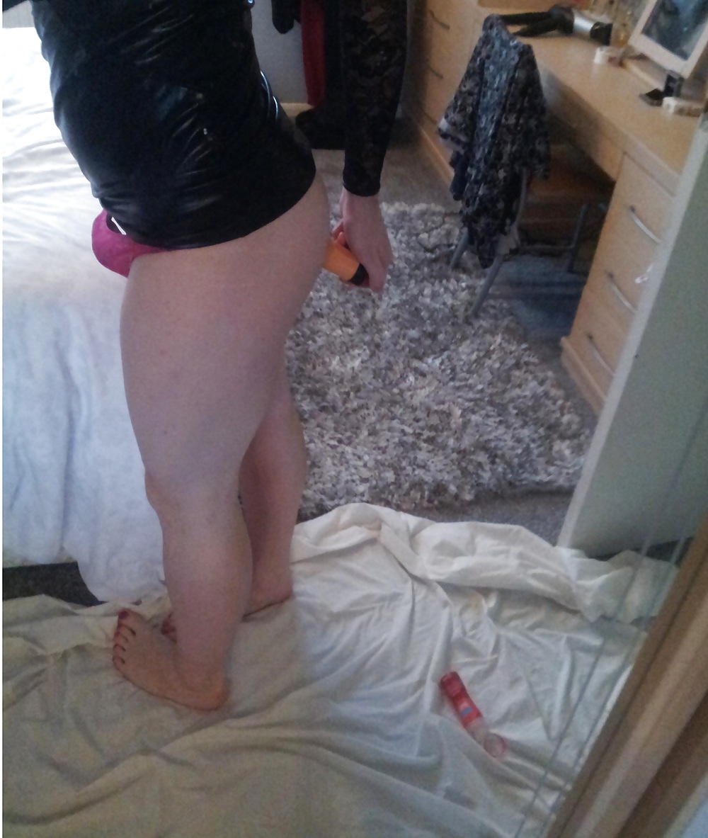 A little tease x #24040881