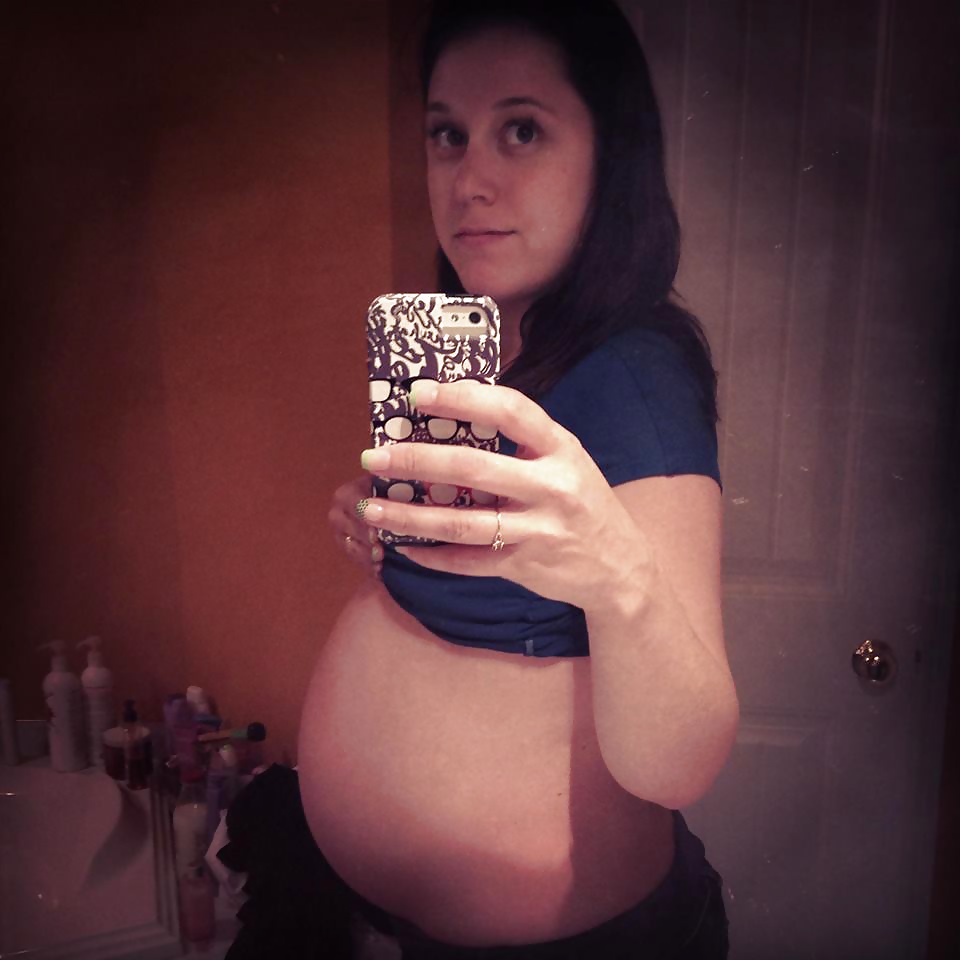 Emilie B enceinte - pregnant #32893641