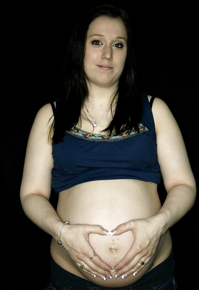 Emilie B enceinte - pregnant #32893682