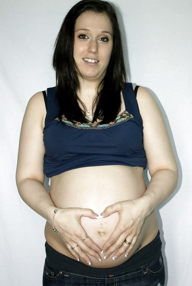 Emilie b enceinte - pregnant
 #32893687