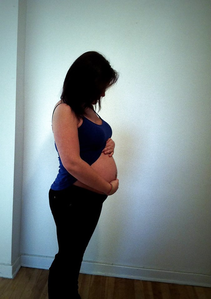 Emilie b enceinte - embarazada
 #32893693