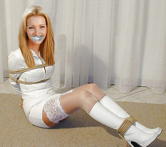 Lisa Kudrow #40696275