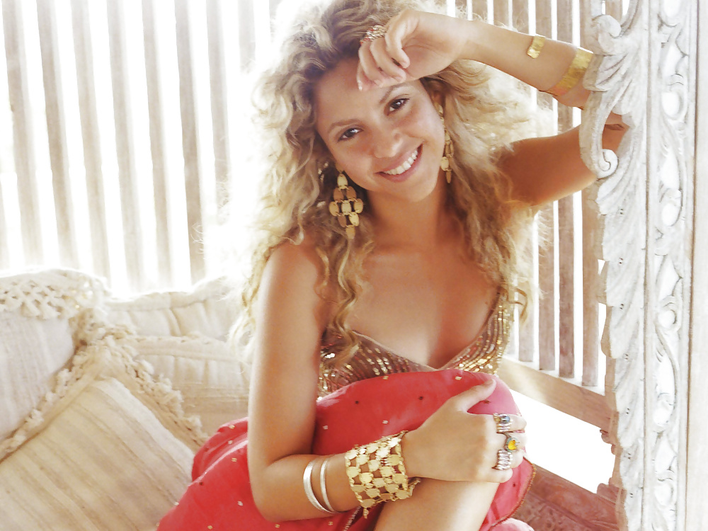 Shakira ultimo (ccm)
 #28676960