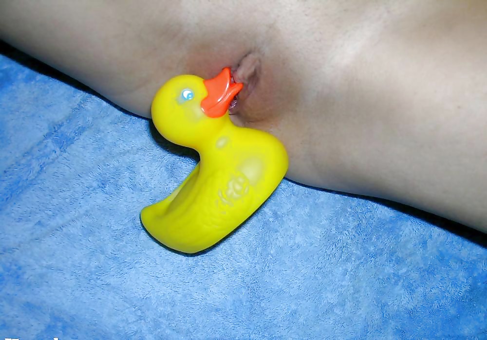 BUSTY AMATEUR TEEN AND HER RUBBERDUCK #40109797