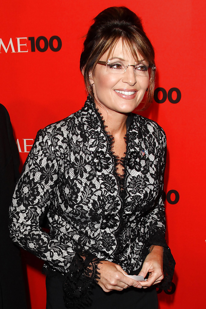 Quiero arrancarle el vestido a Sarah Palin
 #37019751