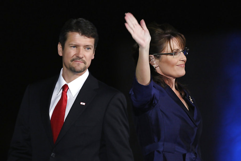 Quiero arrancarle el vestido a Sarah Palin
 #37019769