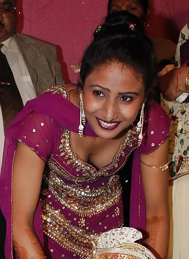 Desi Showing Assets 37 #41070933