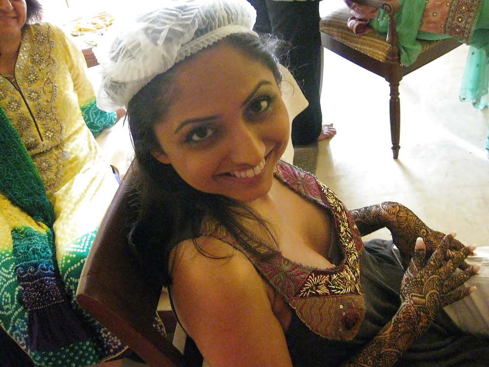 Desi Showing Assets 37 #41070964